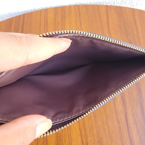 NWOT Henri Bendel West 57th Centennial Stripe Banklet Wallet with Dustbag - Picture 7 of 9